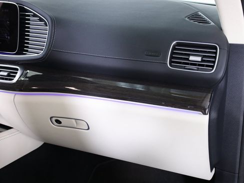 Used 2025 Mercedes-Benz GLS 450 4MATIC image 63