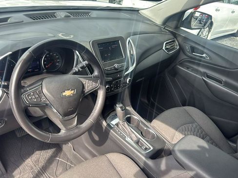 Used 2021 Chevrolet Equinox LT FWD image 8