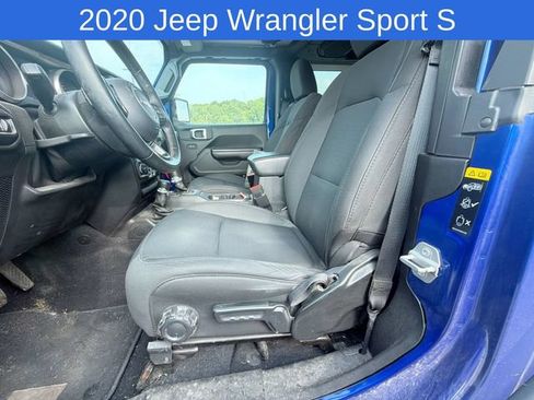 Used 2020 Jeep Wrangler Sport AWD/4WD image 13
