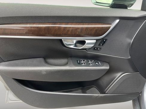 Used 2018 Volvo S90 T5 Momentum w/ Momentum Plus Package image 18