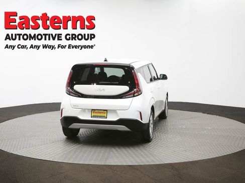 Used 2025 Kia Soul LX w/ LX Technology Package image 37