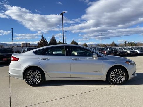 Used 2017 Ford Fusion Titanium image 6
