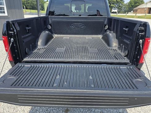 Used 2017 Ford F150 XLT w/ Equipment Group 302A Luxury AWD/4WD image 27