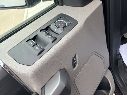 Used 2019 Ford F150 XLT w/ Equipment Group 302A Luxury image 15