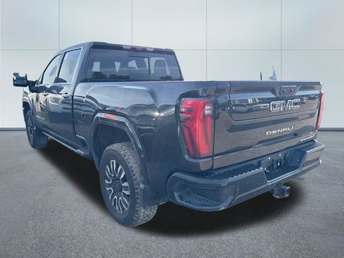 Used 2024 GMC Sierra 2500 Denali Ultimate AWD/4WD image 2