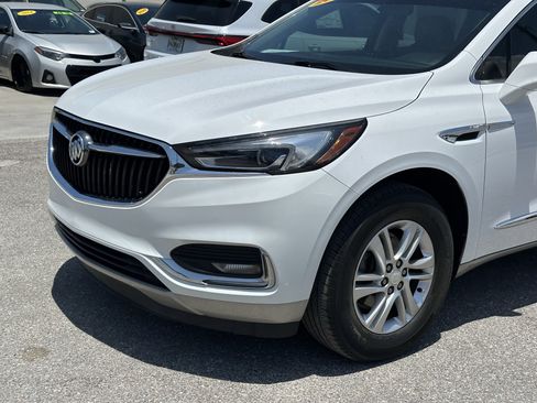 Used 2020 Buick Enclave Essence FWD image 7