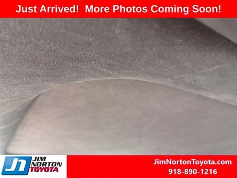 Used 2025 Genesis GV70 3.5T Sport w/ Sport Prestige Package AWD/4WD image 10