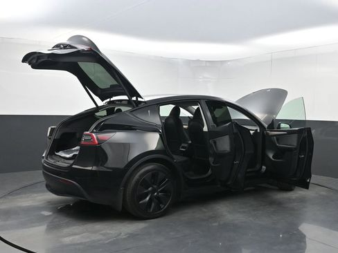 Used 2025 Tesla Model Y Long Range AWD/4WD image 35