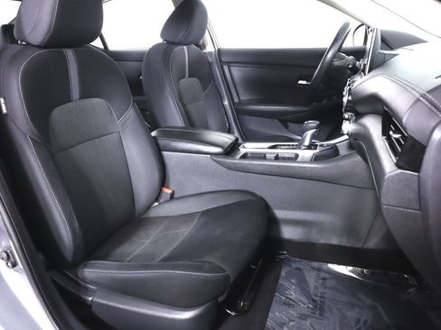 Used 2021 Nissan Sentra SV FWD image 35