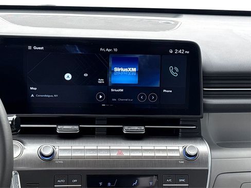 Certified 2025 Hyundai Kona SEL AWD/4WD image 17