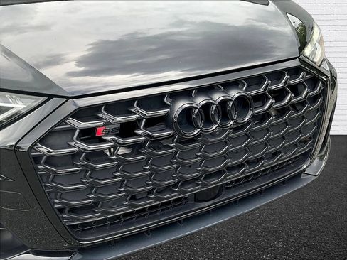 Used 2022 Audi S8 w/ S8 Executive Package AWD/4WD image 29
