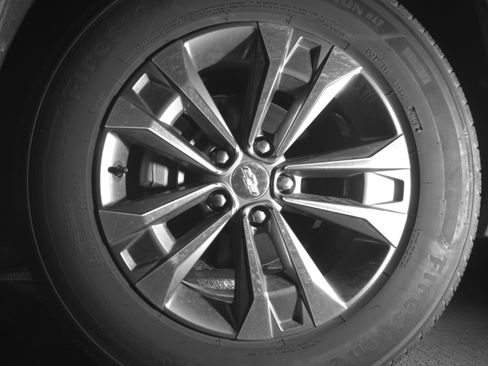 Used 2025 Chevrolet Equinox LT FWD image 12