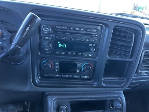 Used 2006 GMC Sierra 1500 SLT w/ Onstar Plus Package image 15