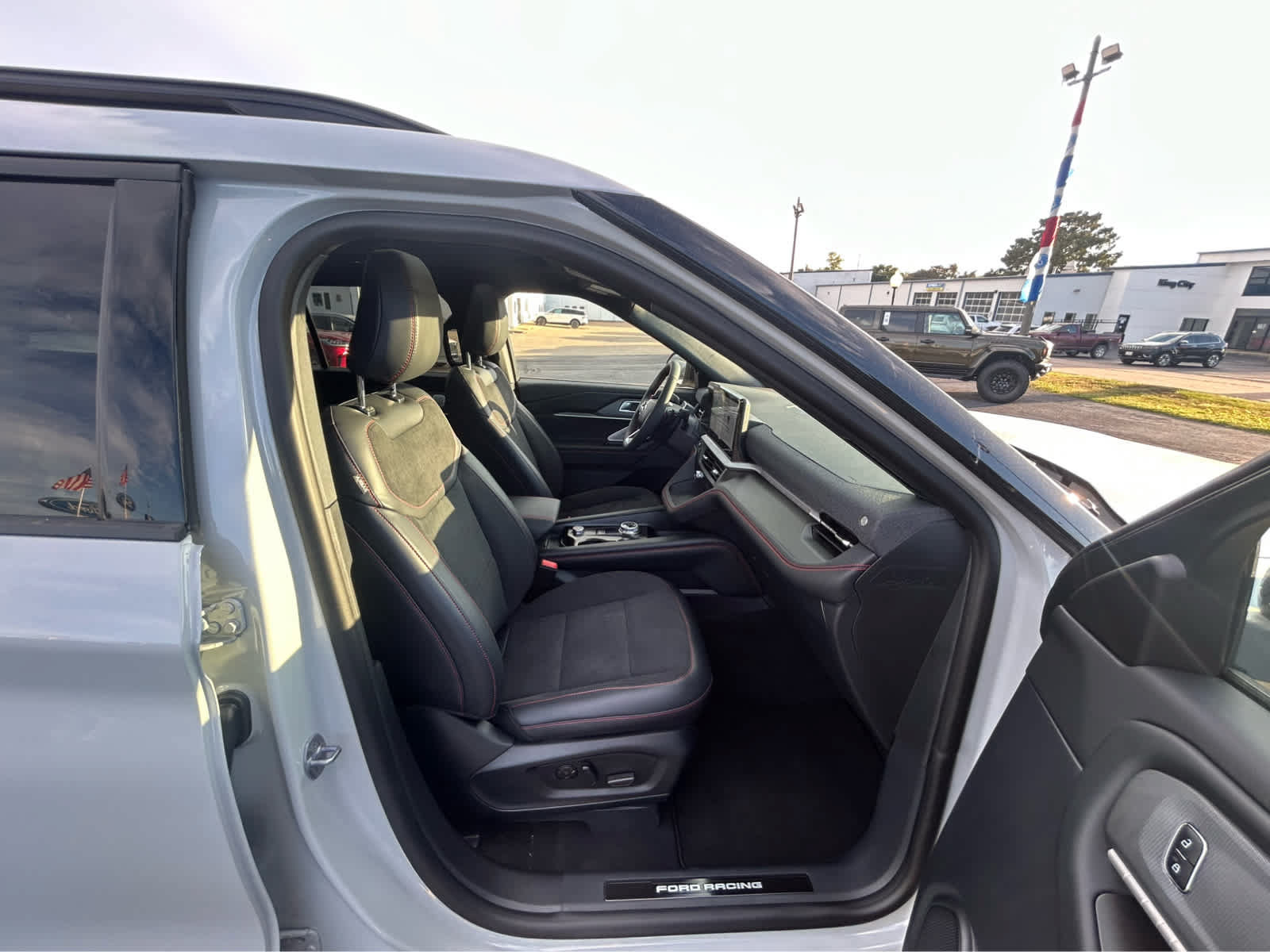 New 2027 Ford Explorer ST w/ Sun And Sound Package AWD/4WD image 19