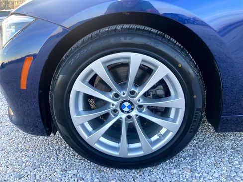 Used 2018 BMW 320i xDrive Sedan image 25