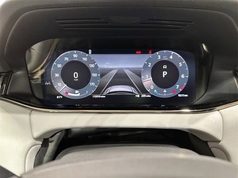 Used 2024 Land Rover Range Rover Evoque S image 21