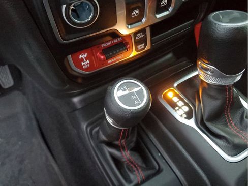 Certified 2023 Jeep Wrangler Rubicon image 5