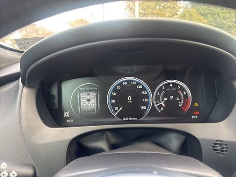 Used 2017 Jaguar F-PACE S image 24