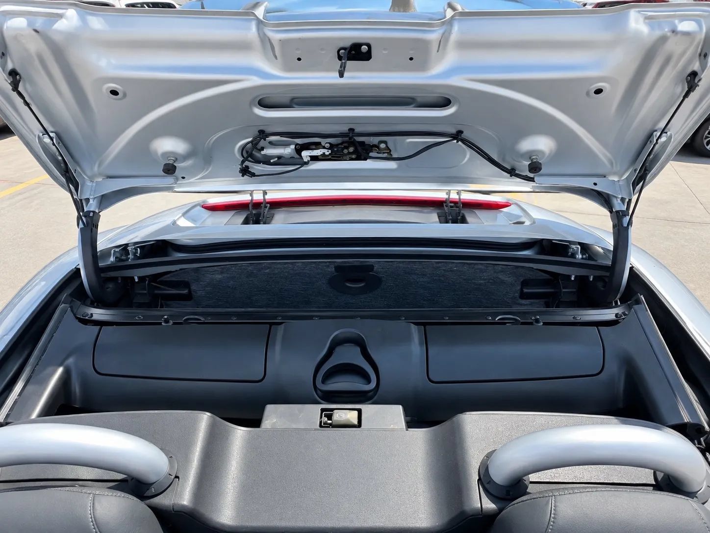 Used 2007 Chrysler Crossfire Limited RWD image 21