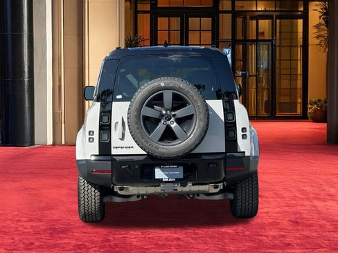 New 2026 Land Rover Defender 110 S image 10
