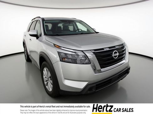 Used 2025 Nissan Pathfinder SV FWD image 1