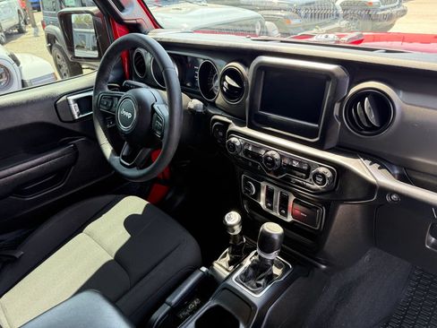 Used 2023 Jeep Wrangler Sport AWD/4WD image 15