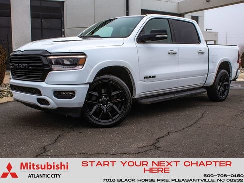 Used 2022 RAM 1500 Laramie AWD/4WD image 1