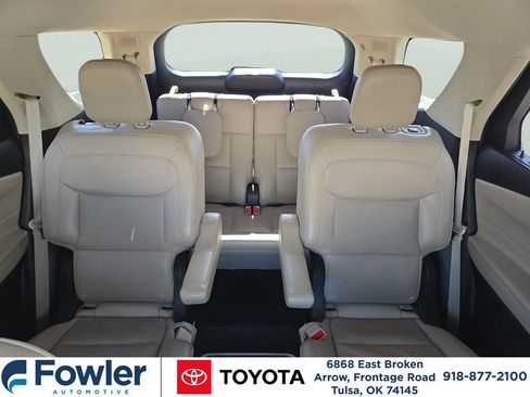 Used 2021 Ford Explorer Limited AWD/4WD image 27