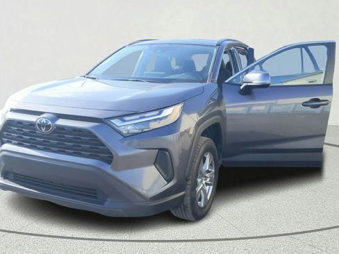 Used 2024 Toyota RAV4 XLE FWD image 10