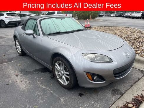 Used 2010 MAZDA MX-5 Miata Sport w/ Convenience Pkg RWD image 12