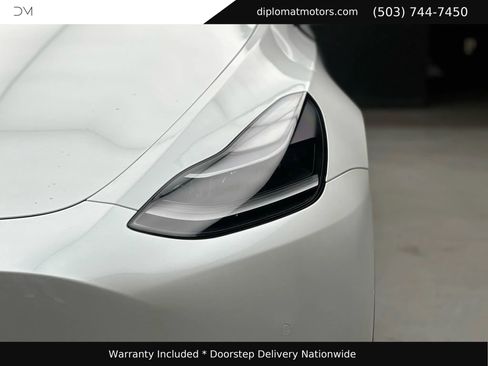 Used 2022 Tesla Model Y Performance image 12