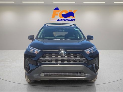 New 2025 Toyota RAV4 XLE image 7