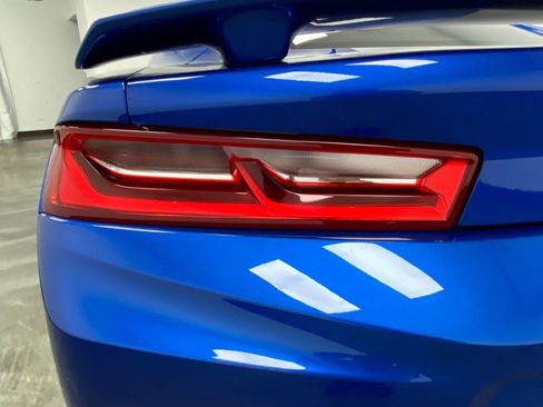 Used 2016 Chevrolet Camaro SS RWD image 12