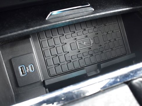 Used 2022 Ford Expedition Limited w/ Equipment Group 304A image 25