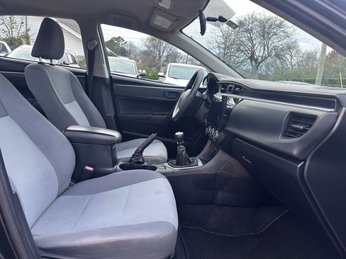 Used 2016 Toyota Corolla L image 22