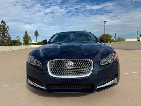 Used 2012 Jaguar XF Base image 7