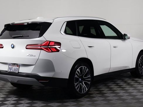 Used 2025 BMW X3 xDrive30i w/ Premium Package AWD/4WD image 4