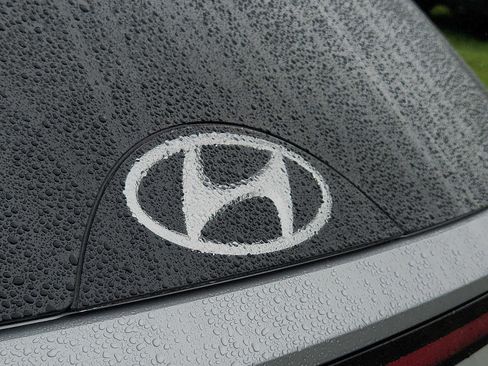 Used 2024 Hyundai Tucson Limited image 31