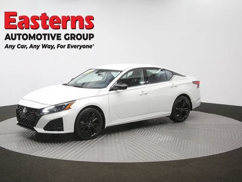 Used 2023 Nissan Altima 2.5 SR FWD image 56