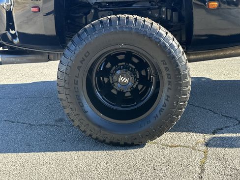 Used 2017 GMC Sierra 3500 Denali w/ Duramax Plus Package image 17