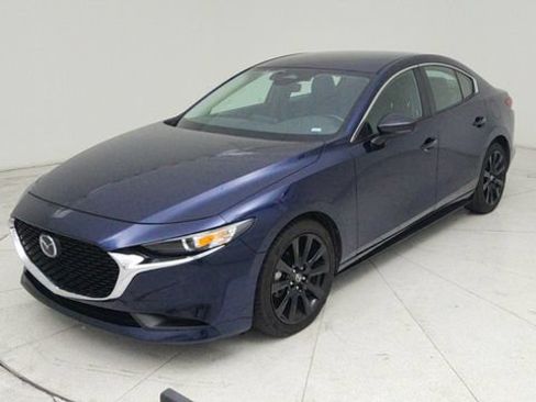 Used 2024 MAZDA MAZDA3 s FWD image 1