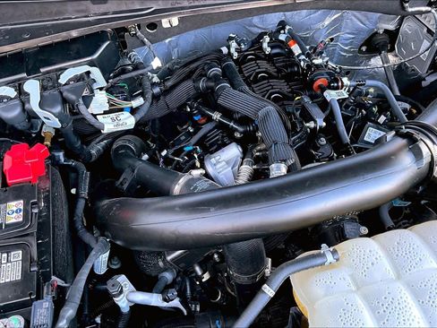 Certified 2025 Ford Expedition Active image 33