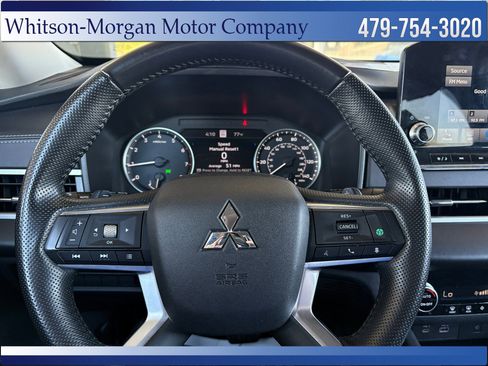 Used 2024 Mitsubishi Outlander FWD image 15