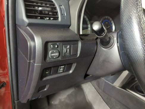 Used 2015 Toyota 4Runner SR5 Premium image 26