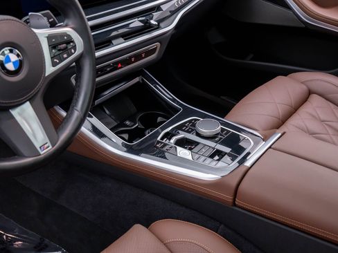 Certified 2024 BMW X5 xDrive40i w/ M Sport Package image 12