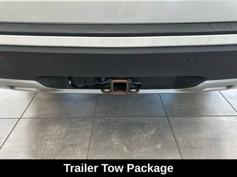 Used 2023 Ford Explorer XLT w/ Equipment Group 202A AWD/4WD image 6