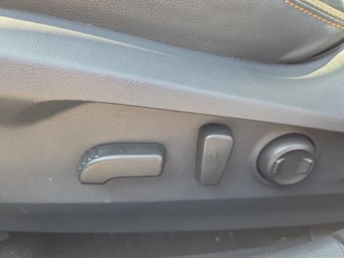 Used 2025 Subaru Outback Wilderness AWD/4WD image 12