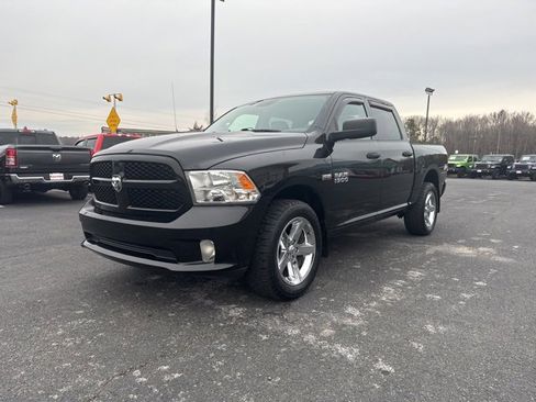 Used 2018 RAM 1500 Express w/ Express Value Package image 11