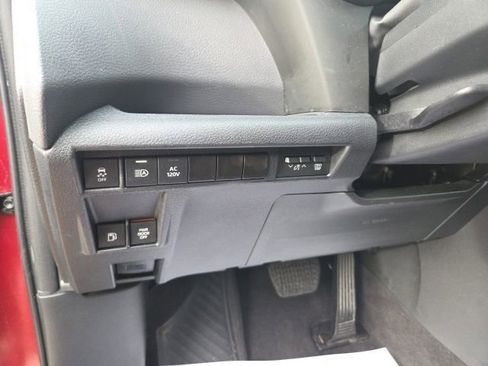 Used 2023 Toyota Sienna XSE w/ XSE Plus Package image 23