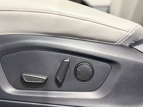 New 2026 Ford Explorer Active w/ Active Comfort Package AWD/4WD image 47